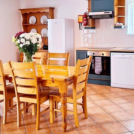 Dingle Harbour Cottages 3 Bed - Sleeps 6 Type A By Trident Holiday Homes Zewnętrze zdjęcie